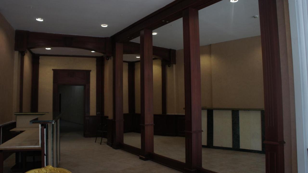 Апартамент Miramar Front Self Catering *